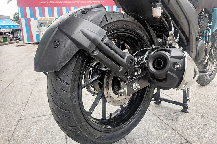 Can canh xe moto Yamaha FZ25 gia chi 80 trieu o Sai Gon-Hinh-7