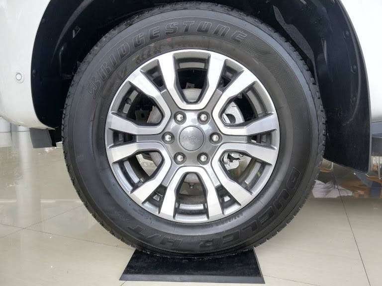 Ban Ford Ranger Wildtrak 2.0 biturbo 2019 moi giao xe tai Phu Tho LH:0941921742