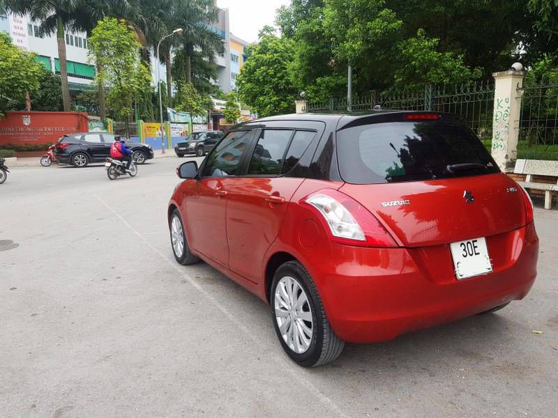 Ban Suzuki Swift 1.4AT 2016 cu Ha Noi
