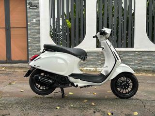 vespa Sprint 125 thắng abs