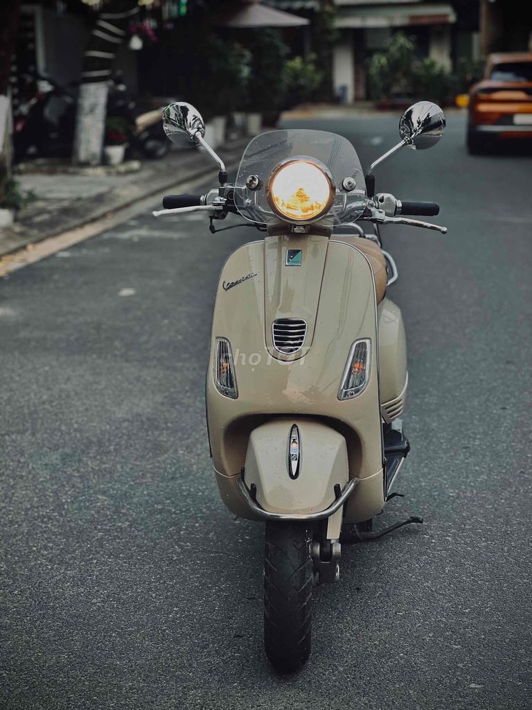 Vespa Lxv nhập ý