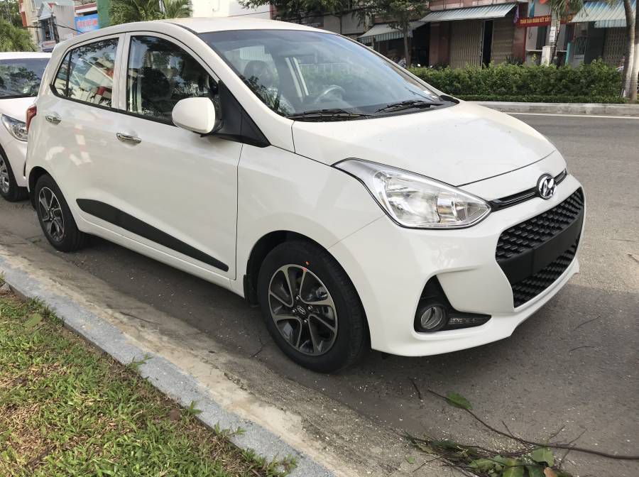 Hyundai I10 2019 Da Nang, Co san giao ngay, Qua Tang hap dan, Ho tro Grab - Vay 80% gia tri xe. Lien he: 0905.59.89.59