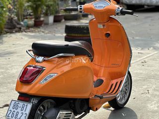 xe vespa sprin 2015 màu cam mới 98 % len ken