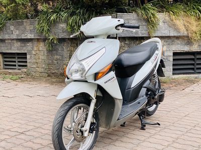 Honda Click 110 trắng máy nguyên biển HN