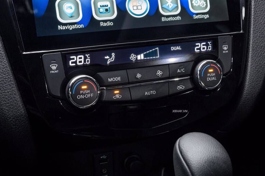 NISSAN X-TRAIL 2019 HOT TRONG TUAN GIAM NGAY 80TR