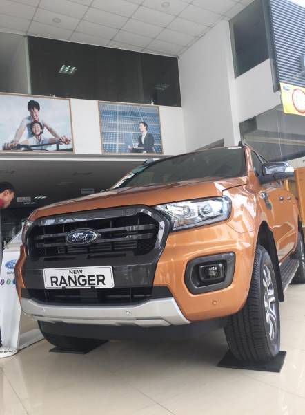 Ban Ford Ranger Wildtrack Bi-turbo moi du mau giao ngay LH: 0827707007