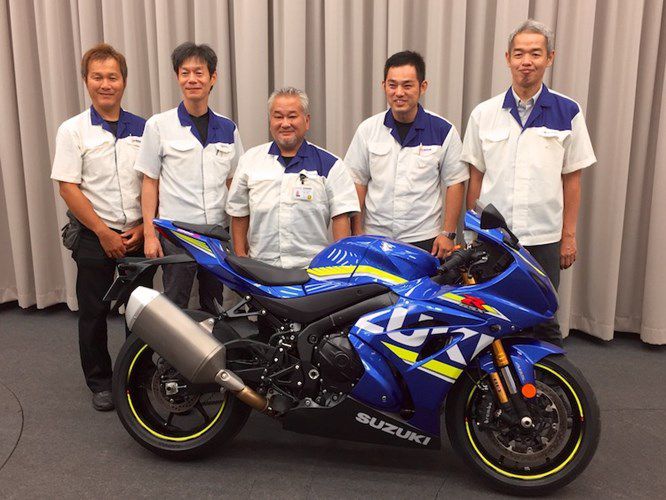 “Dau” Yamaha R1, Suzuki GSX-R1000 chot gia 329 trieu-Hinh-8