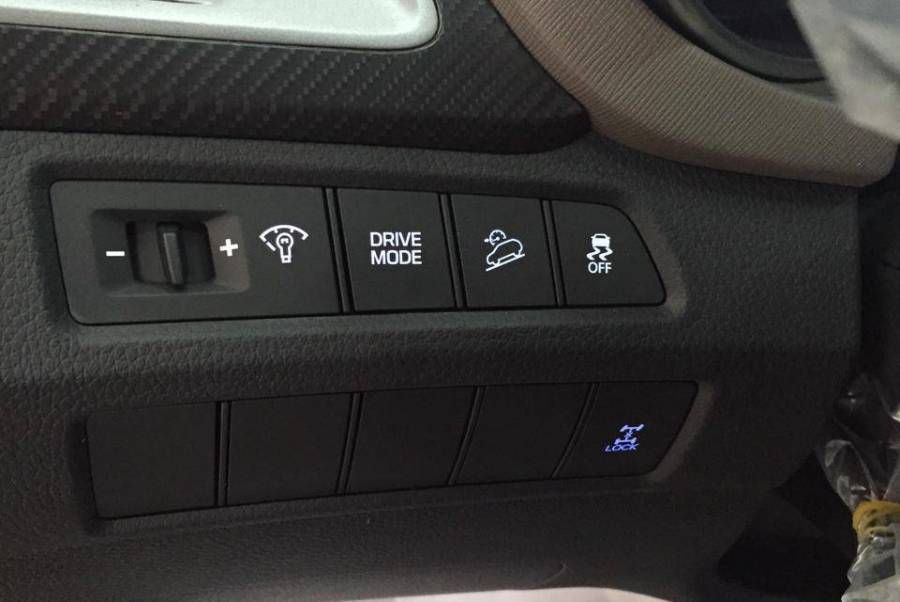 Hyundai Santafe XANG TC 2019 Gia cuc uu dai cho 10 khach hang goi som nhat