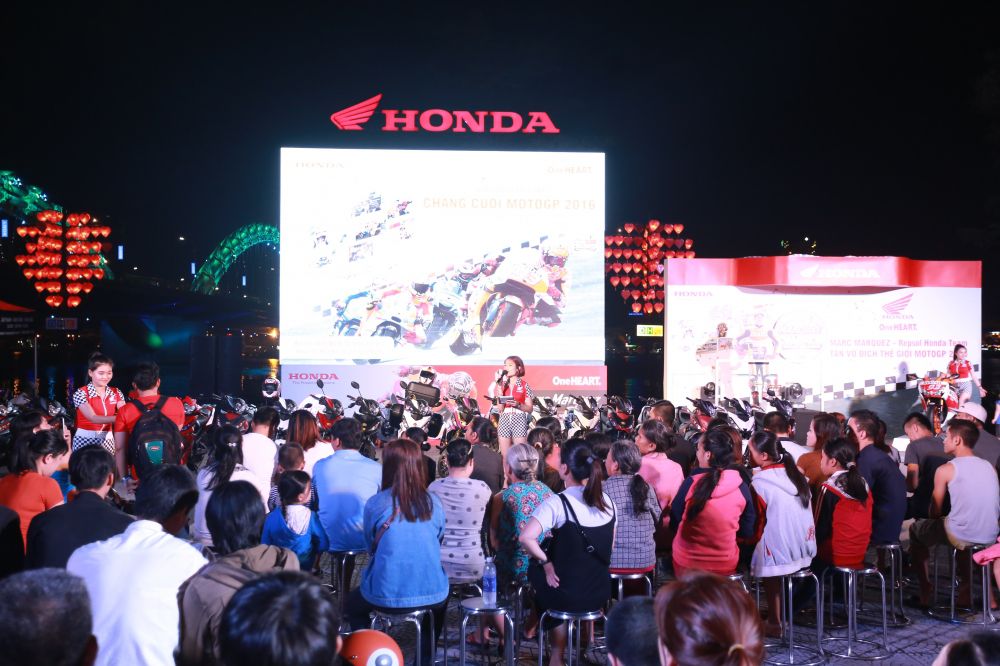 Honda Viet Nam tiep tuc dong hanh cung Repsol Honda Team tai MotoGP 2017 - 3