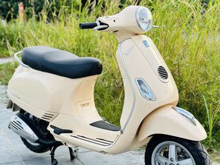 VESPA LX 125 IE MÀU KEM RẤT ĐẸP