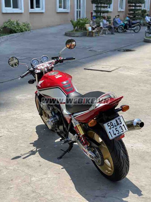 Ban Honda CB400 Revo , dang ky lan dau 2012 chinh chu mua ban sang ten toan...  o TPHCM gia 210tr MSP #1146859