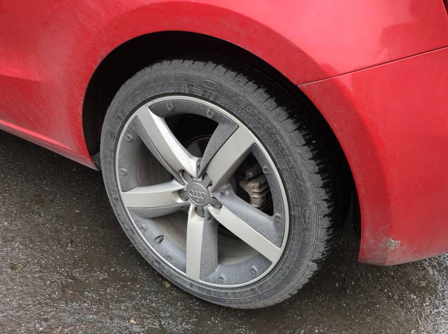 Chinh chu ban Audi A1 do noi that do, hai cua, 4 cho, xe dang ky lan dau 2013