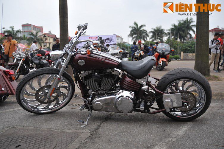 Harley-Davidson Rocker-C do mam “khung” tai Ha Noi-Hinh-2