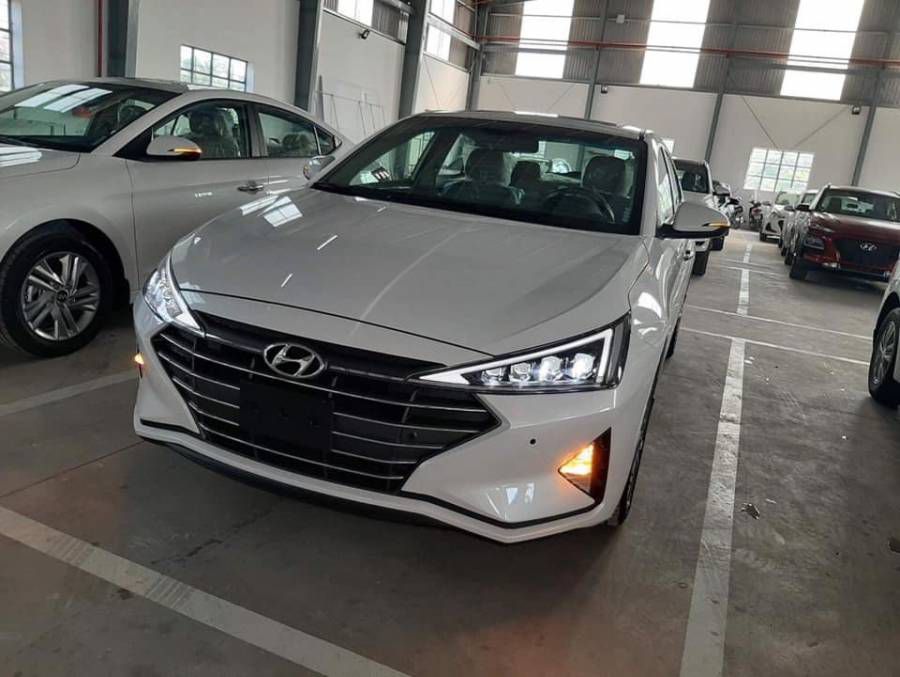 Hyundai Elantra 2019 Da Nang, Co san giao ngay, Tang 10 trieu phu kien, Ho tro Grab - Vay 80% gia tri xe. Lien he: 0905.59.89.59