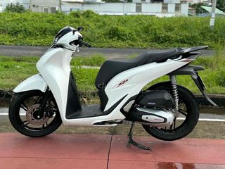 SH 125 đời 2024 màu trắng mới 99% 43AA-327.44