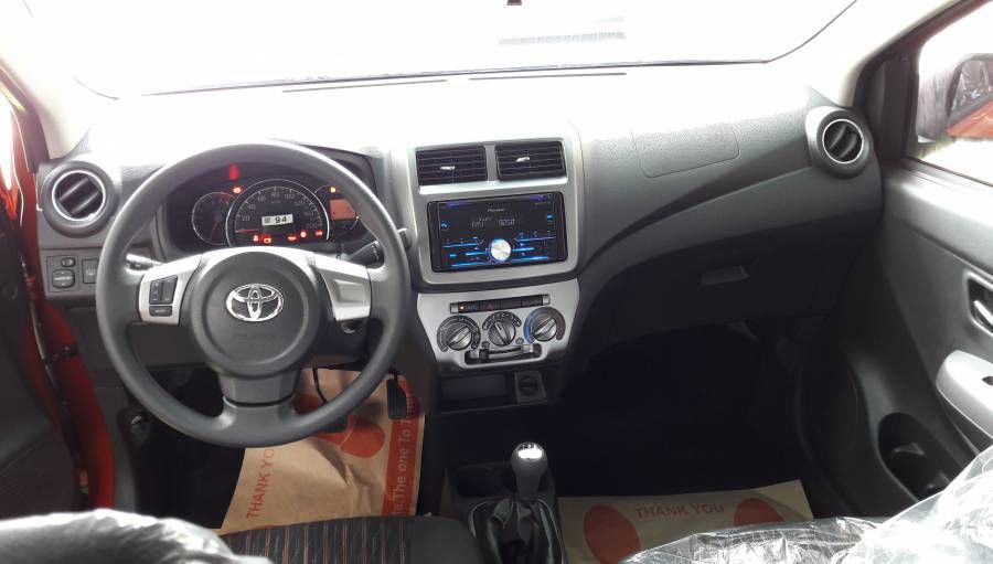 Ban Toyota Wigo 1.2MT 2019 moi Ho Chi Minh Tra truoc 110tr nhan xe ngay. Co du mau xe giao ngay toan quoc.