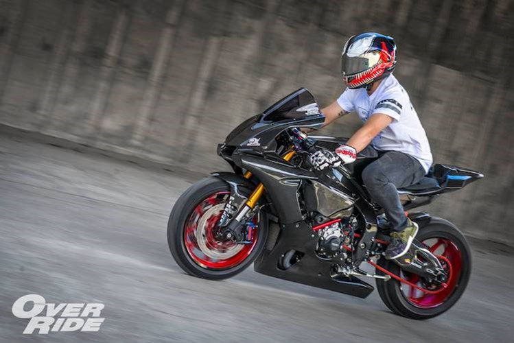 Sieu moto Yamaha R1 2015 do full carbon “sieu khung”-Hinh-6
