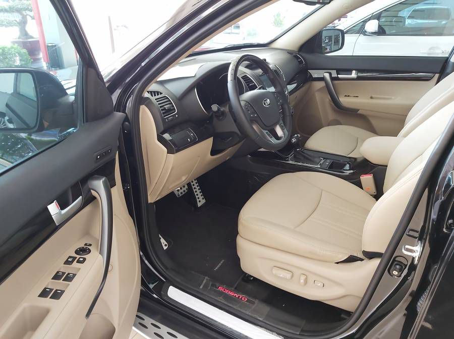 Ban xe Kia Sorento 2019 moi 100%, Gia tu 799tr.Nhieu uu dai lon+ Giam ngay tien mat+ KM phu kien chinh hang