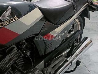 Moto CB125 zin nguyên bản,mới cứng bstp ngay chủ