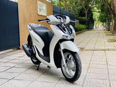 HONDA SH 150I ABS MÀU TRẮNG KHÓA THÔNG MINH 2022