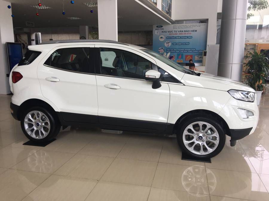 Ford Ecosport Titanium moi 2019 Giam Gia len den 60tr tien mat va nhieu qua tang gia tri Lh 0827707007