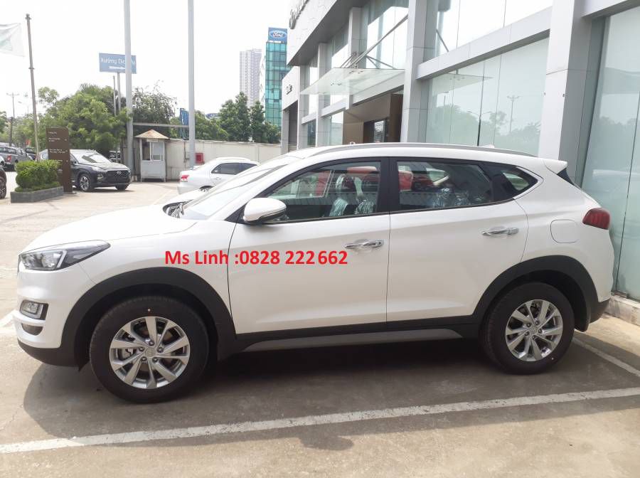 Hyundai Tucson 2019 gia uu dai du mau giao ngay. Lien he 0828222662