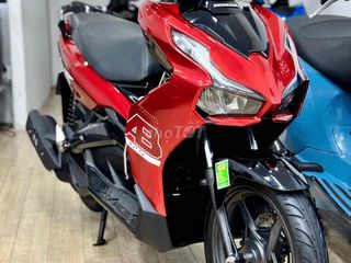 e cần bán honda airblade 125  đời 2020