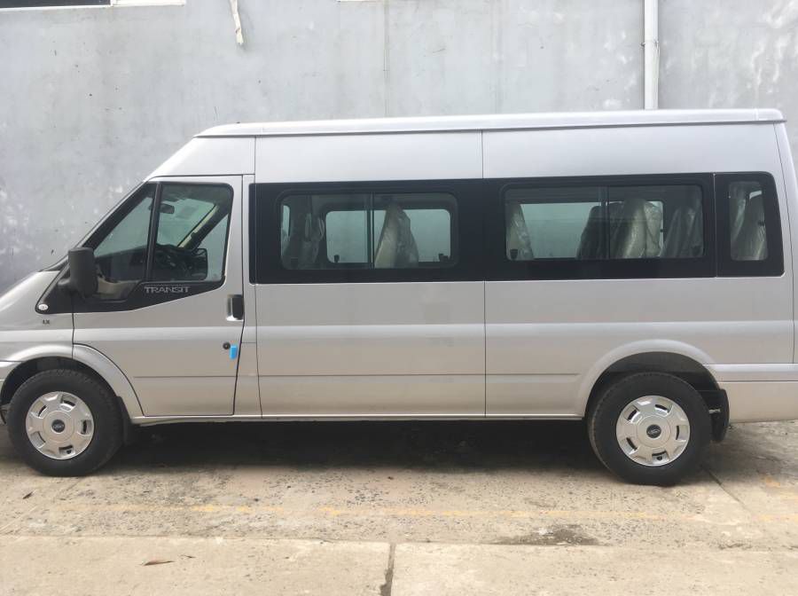 Ban Ford Transit Luxury 2019 moi Du mau giao ngay, LH 0827707007