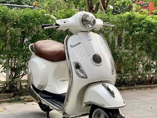 Piaggio Lx125 màu trắng thời trang!