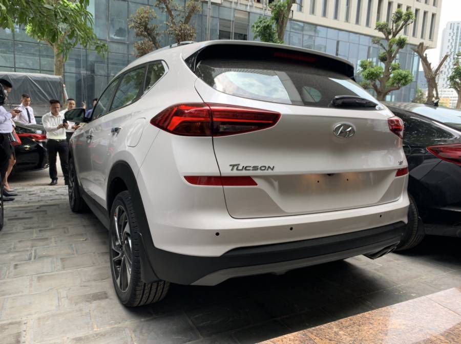 Hyundai Tucson 2019 Da Nang, Ho tro vay 80% xe, Xe co san giao ngay. Lien he: Linh - 0911.307.988 - 0905.59.89.59