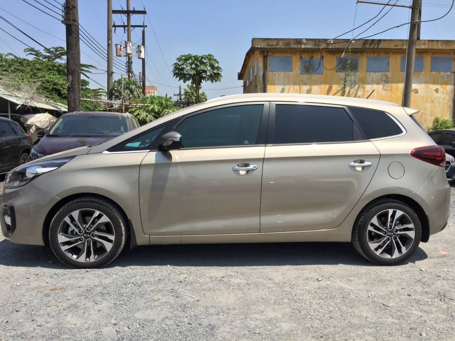 Kia Rondo Deluxe 2019 May Xang 2.0