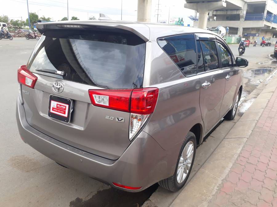 Xe Innova V thang 12/2018 luot nhe, xe dep nhu xe moi