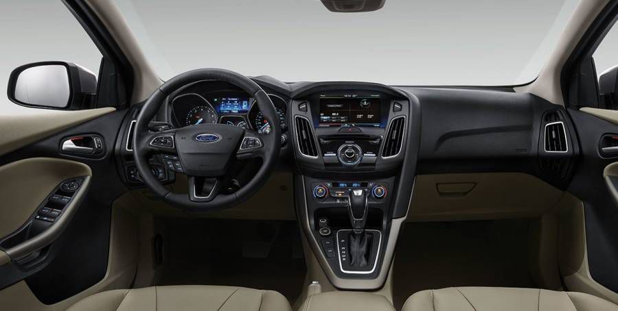 Ban Ford Focus 1.5 NEW 2019 moi Binh Duong - Uu dai thang cuc khung