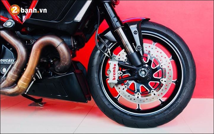 Ducati Diavel ban do toi tan mang ten Red Carbon Facelift - 8