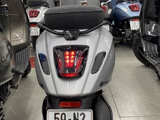 vespa sprint 125 . 3vie . 2016