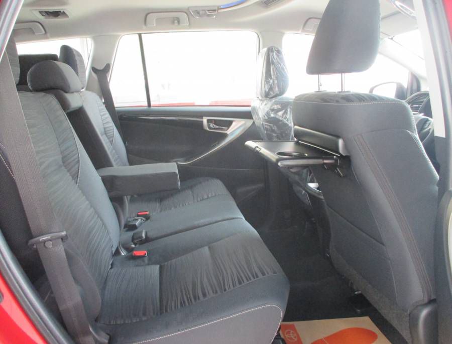 Ban Toyota Innova 2.0G VENTURER 2019 moi Ho Chi Minh Chi can 230tr nhan xe ngay. Co du mau xe giao ngay toan quoc.