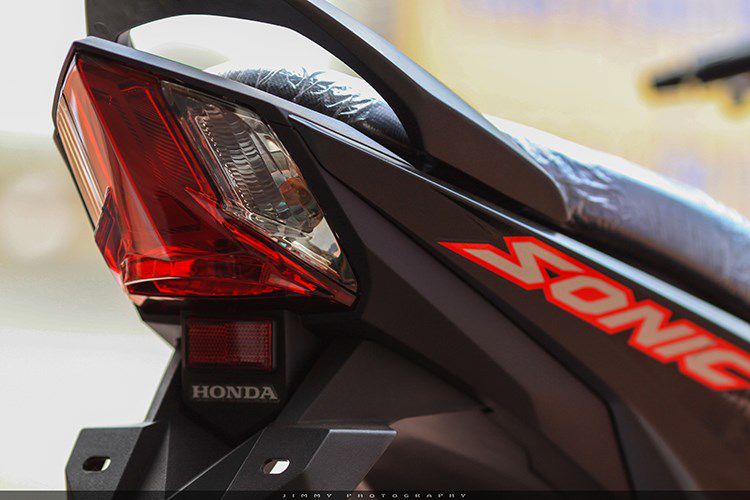 Can canh xe may Honda Sonic moi gia 88 trieu tai VN-Hinh-6