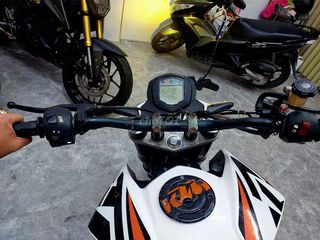 KTM Duke 200 date 2017