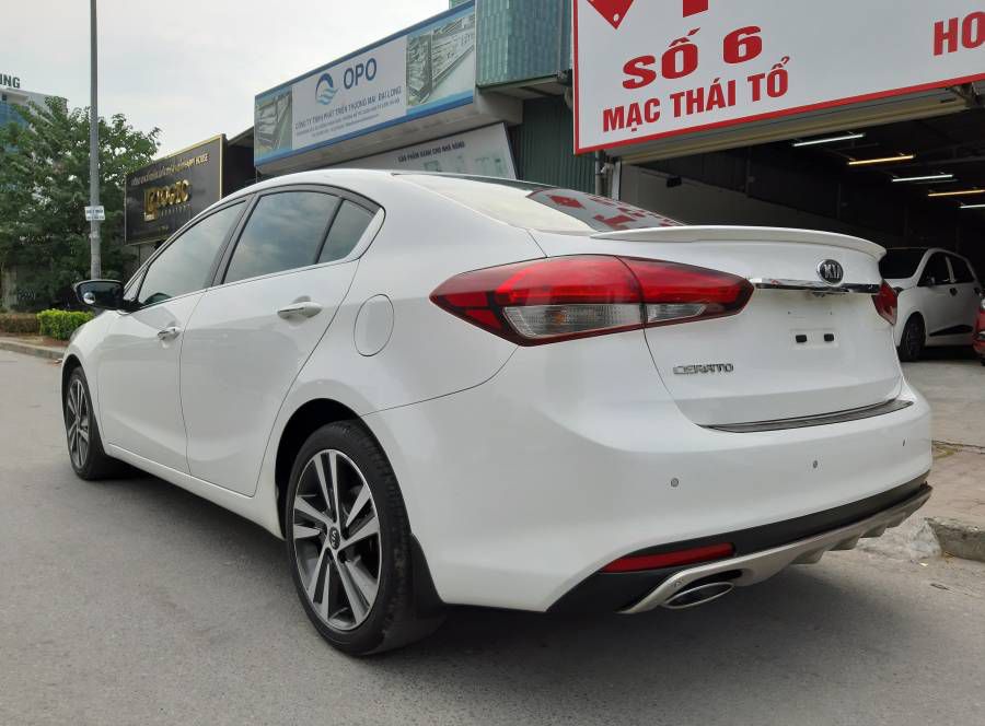 Ban Kia Cerato 1.6AT 2017 - So tu dong