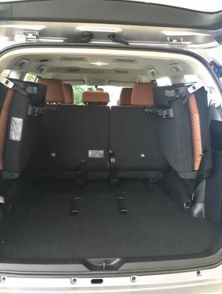 Ban Toyota Innova 2.0E MT 2019 moi, gia cuc uu dai, du mau giao xe ngay