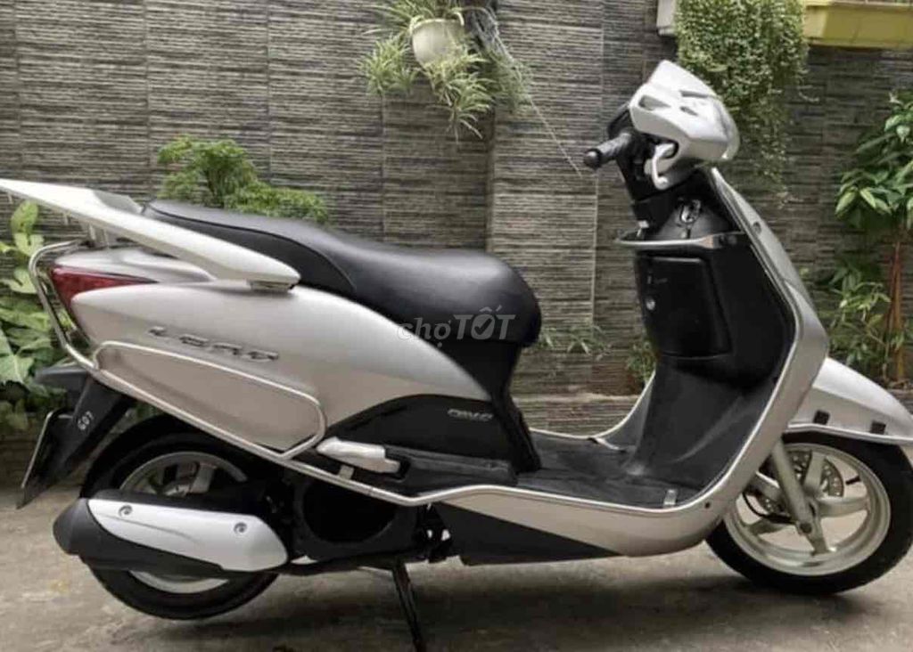 HONDA LEAD 2012 bạc xe đẹp máy zin , sẵn đi