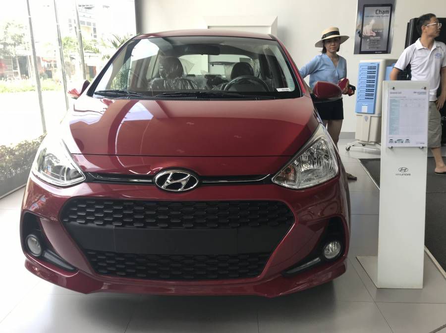 Hyundai I10 2019 Da Nang, Co san giao ngay, Qua Tang hap dan, Ho tro Grab - Vay 80% gia tri xe. Lien he: 0905.59.89.59