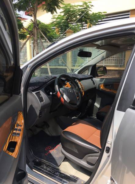 Ban Toyota Innova 2.0 E 2012 xe xe gia dinh chinh chu Ho Chi Minh