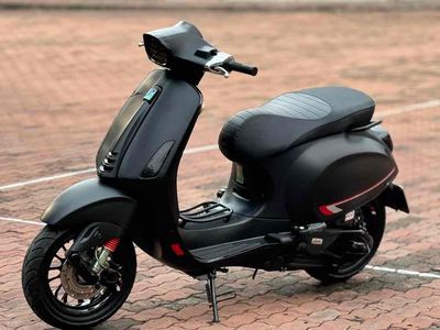 vespa sprint 125, màu đen nhám 2022 ít đi như mới