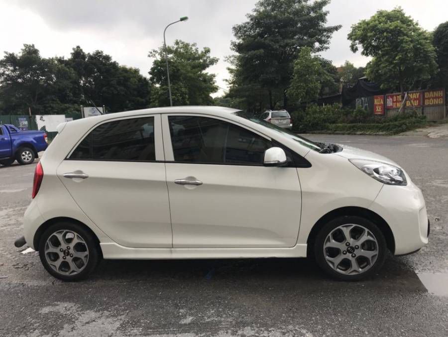 Xe Kia Morning SI 1.2AT 2016 mau trang