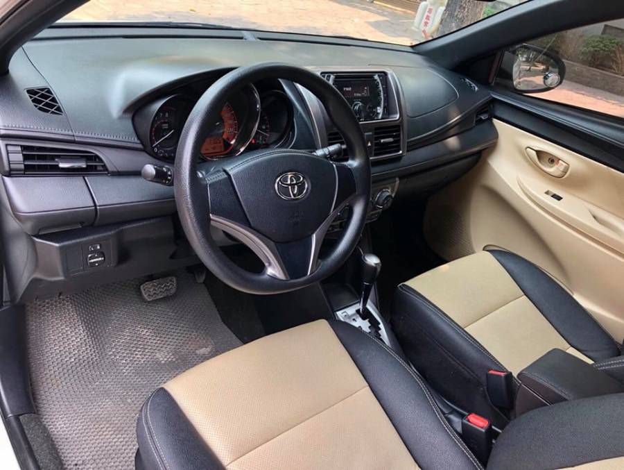 Toyota Yaris E 1.3AT sx 2014 cuc chat, full so bao duong hang