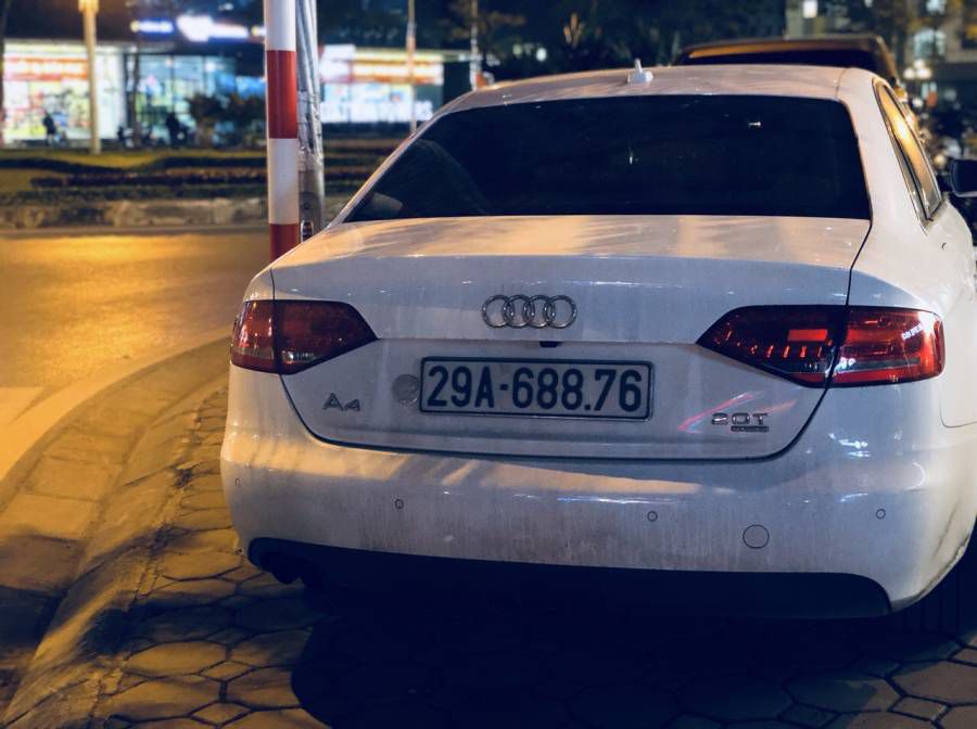 Ban Audi A4 2.0 2010 nhap My full option