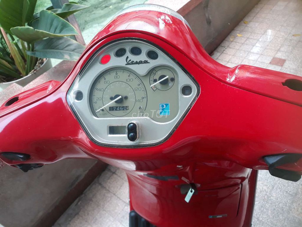 vespa Fi 2k12 xe đẹp nguyên zin đầy đủ giấy tơ