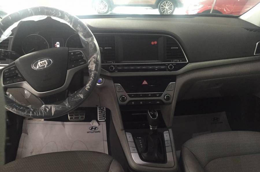 Hyundai Elantra 2019 - GIAM GIA CAO CHI CO TAI DAY