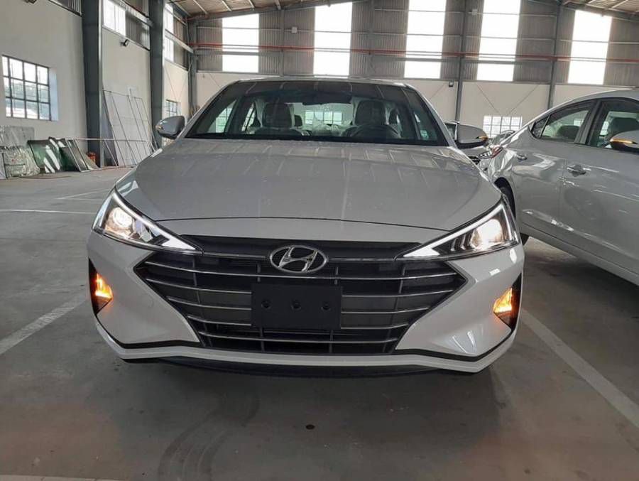 Hyundai Elantra 2019 Da Nang, Co san giao ngay, Tang 10 trieu phu kien, Ho tro Grab - Vay 80% gia tri xe. Lien he: 0905.59.89.59